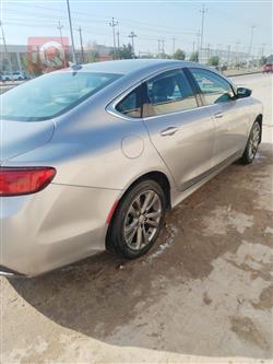 Chrysler 200